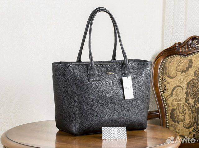 Сумка Furla женская Capriccio тоут, оригинал новая Сумка Furla женская Capriccio тоут, оригинал новая
