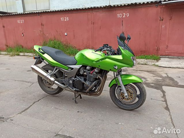 Kawasaki ZR 7s год 2004 Kawasaki ZR 7s год 2004
