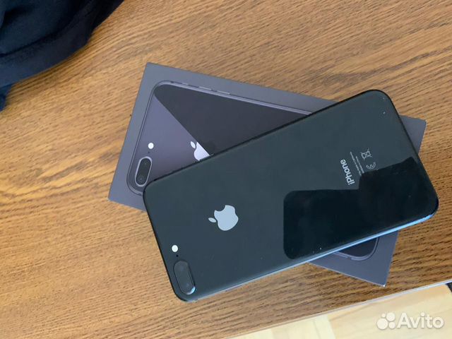 Телефон iPhone 8 Plus Телефон iPhone 8 Plus