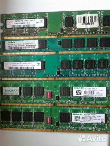 Карты памяти,разные 9 штук + 3G модем Ericsson