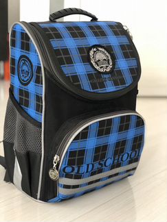 Рюкзак школьный