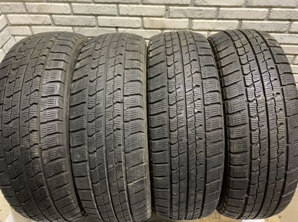 205 60 16 Goodyear ice Navi
