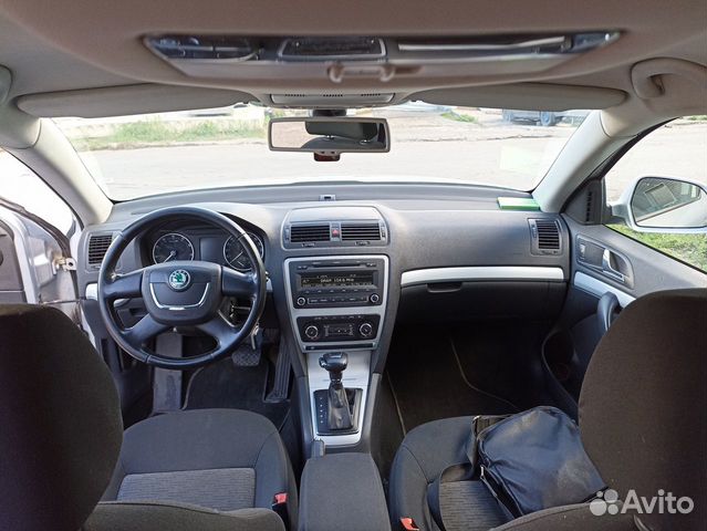 Skoda Octavia 1.6 AT, 2010, 125 500 км