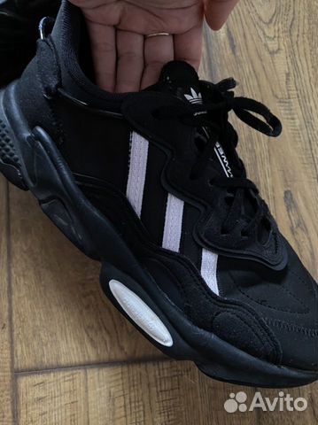 Кроссовки adidas ozweego женские