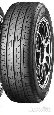 Yokohama BluEarth-ES ES32 215/55 R17