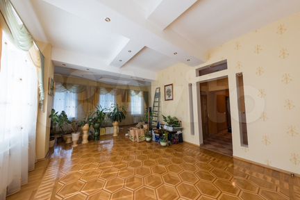 4-к. квартира, 124 м², 2/3 эт.