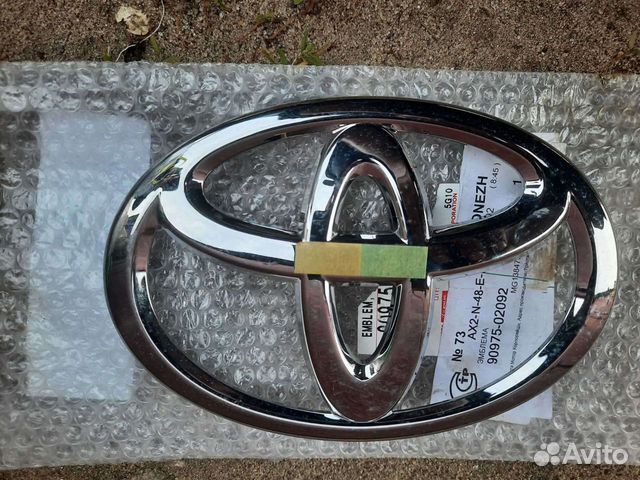 Эмблема Toyota