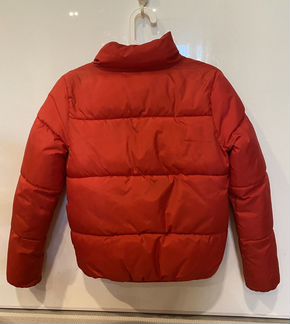 Красная легкая укороченная куртка