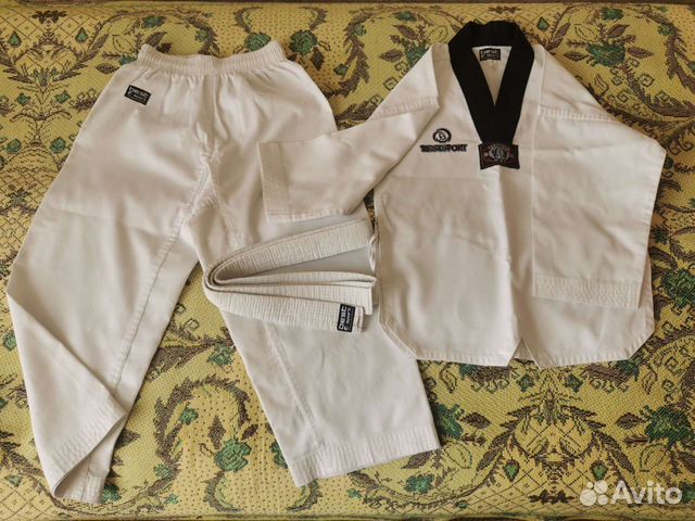 Добок и защита для тхэквондо