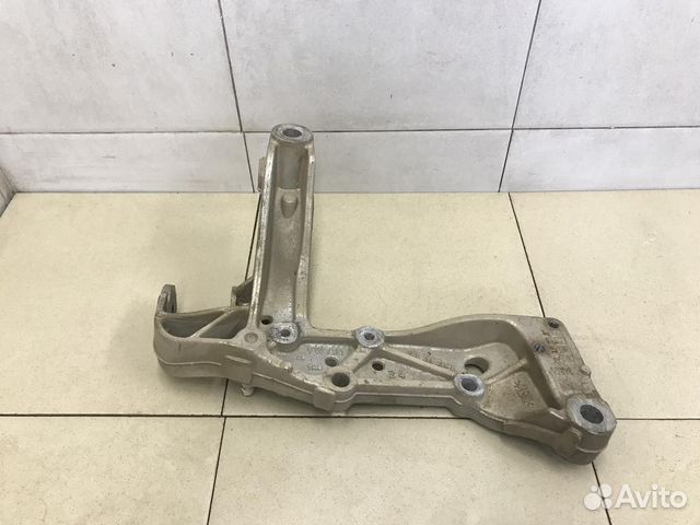 Кронштейн переднего рычага Octavia (A5 1Z) 2004-20