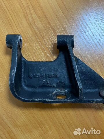 Кронштейн генератора Мерседес W115/114/123/126