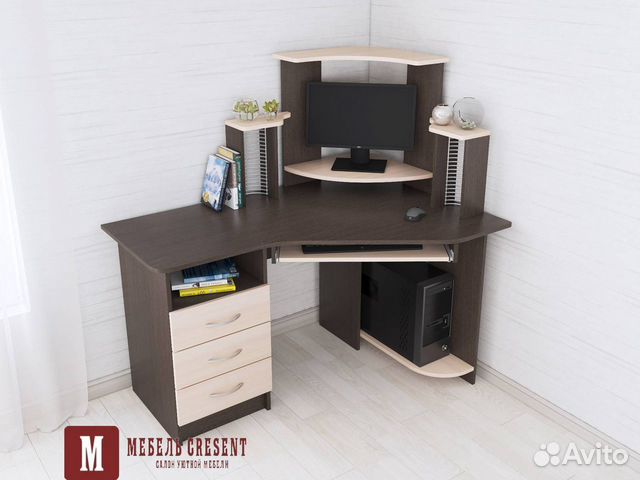 Стол компьютерный