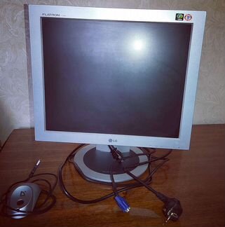 Монитор LG Flatron L1730B