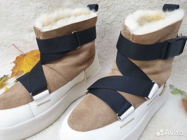 Ботинки UGG