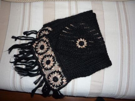 Шарфы и шапки новые и бу