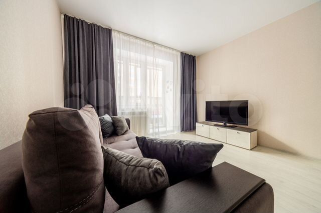 2-к. квартира, 74 м², 2/8 эт.