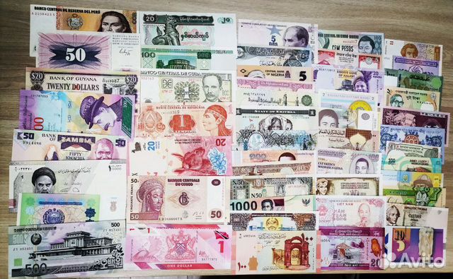 Распродаю Набор из 50 банкнот с разных стран мира