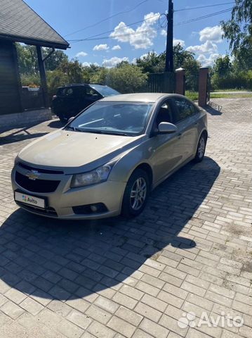 Chevrolet Cruze 1.8 МТ, 2010, 258 000 км