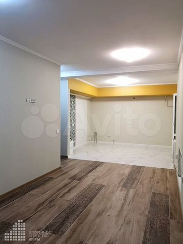 4-к. квартира, 108,6 м², 1/5 эт.