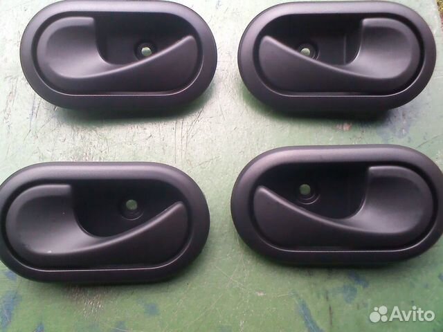 Renault Duster ручки дверные внутренние