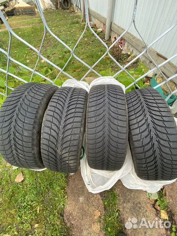 Goodyear UltraGrip Ice 215/55 R17