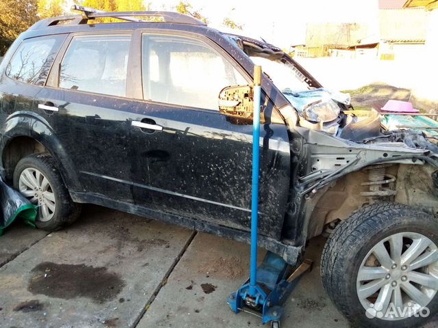 Дверь передняя правая Subaru Forester SH