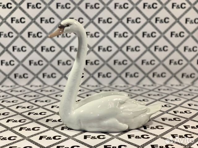 Фарфоровый лебедь Lladro