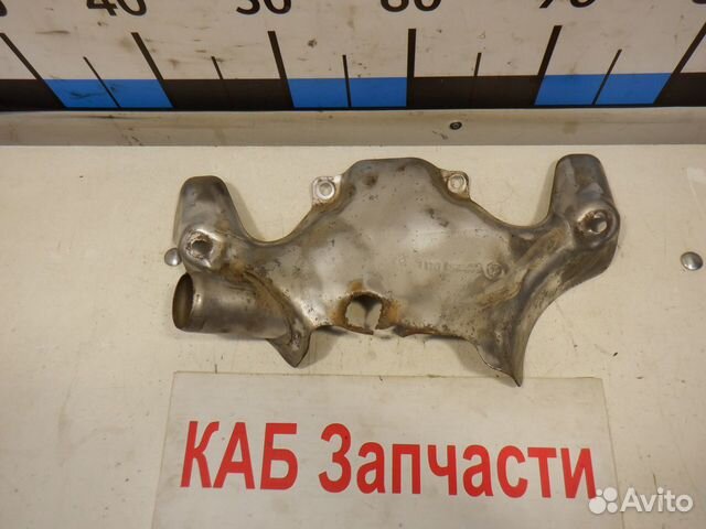 Экран тепловой Шланг подогрева Skoda Fabia 1.4 л