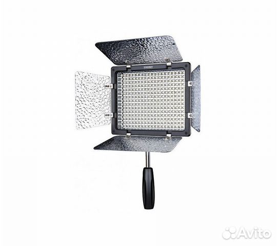 Накамерный свет светодиодный Yongnuo YN-300 III LE