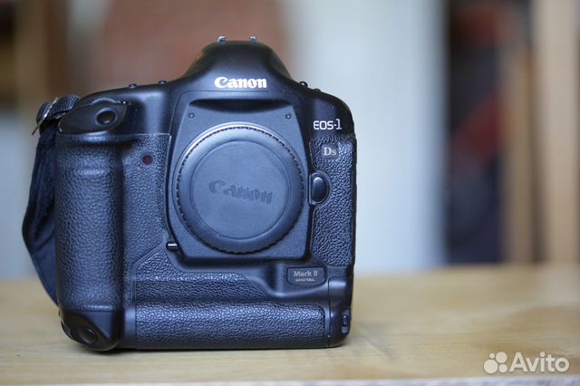 Canon EOS 1 Ds Mark II 16.7 Мп