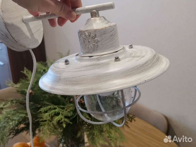 Лампа настенная