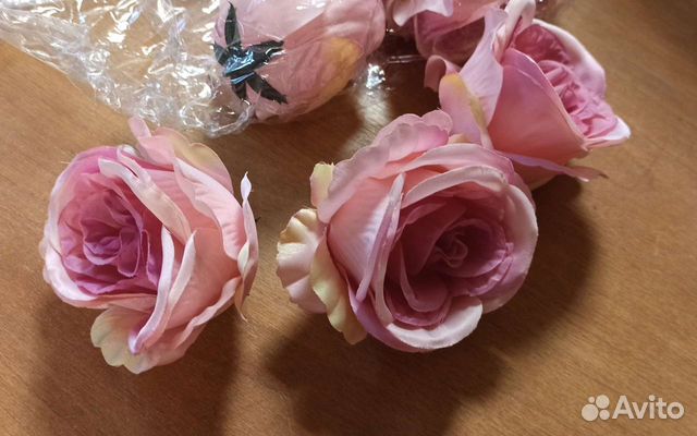 Голова розы, гортензии, герберы