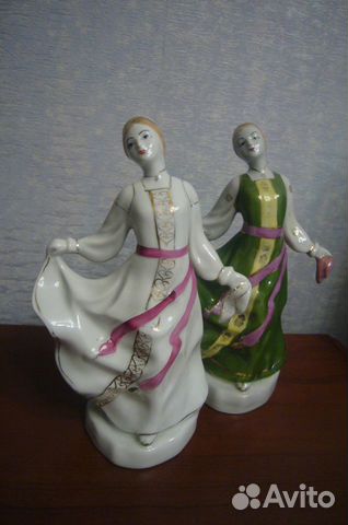 Фарфоровые статуэтки 