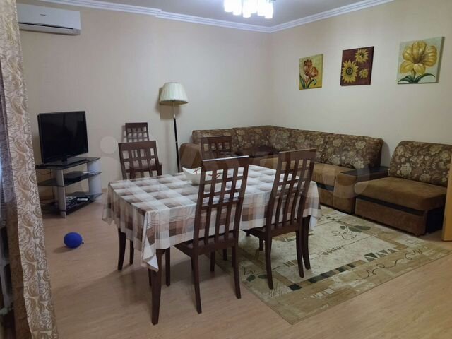 3-к. квартира, 85 м², 8/10 эт.