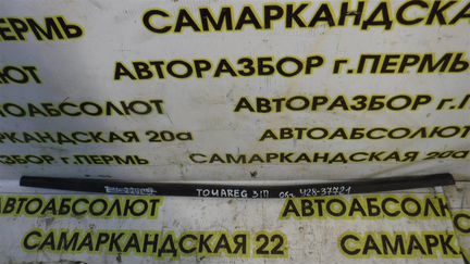 Накладка стекла заднего правого Volkswagen Touare