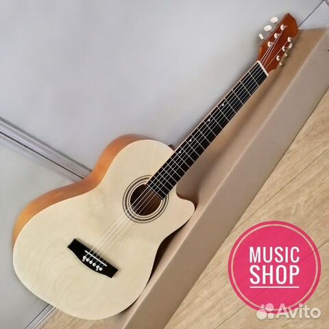 Гитара акустическая с широким грифом Amistar М32