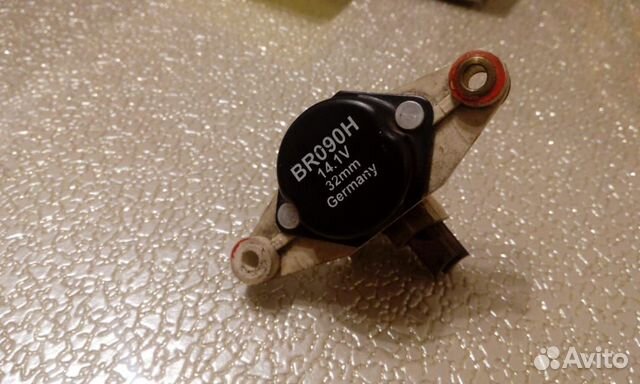 Реле генератора Ауди-80