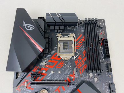 Материнская плата asus ROG strix B360-H (1151v2)