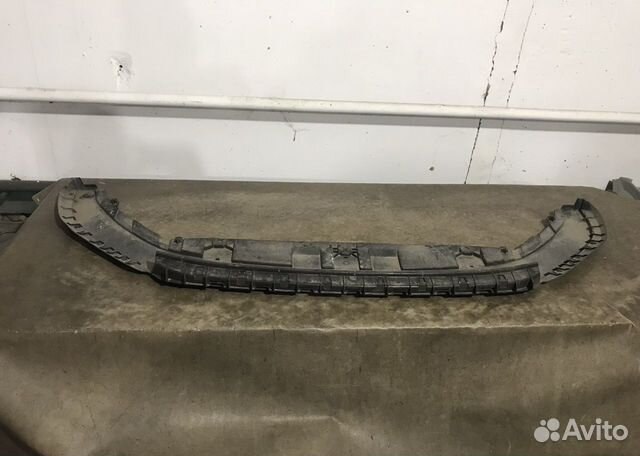 Пыльник бампера Volkswagen Polo 6