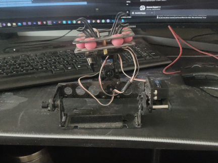 Двух осевой подвес для квадрокоптера