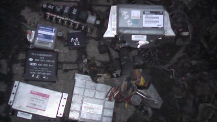 Блоки управления и реле на Ауди А8(D2) 4.2 1996 г