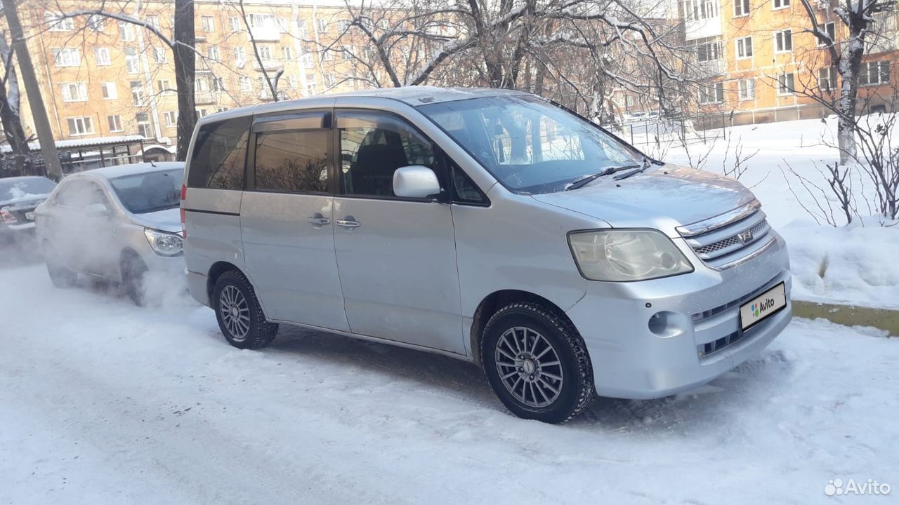 Авито кыргызстан. Toyota Noah 2003.