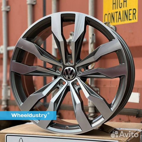 Диски R20 Suzuka Volkswagen Touareg кованые