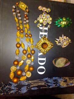 Брошь винтажная чехия