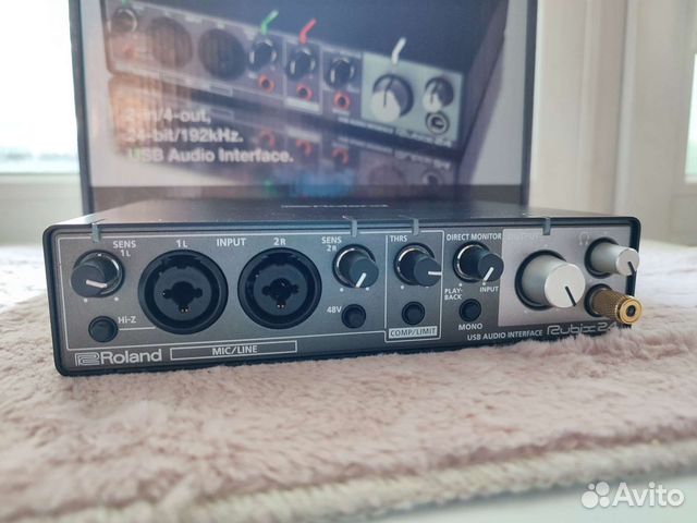 Внешняя звуковая карта Roland Rubix24