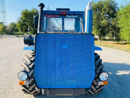 Трактор синий хтз Т150 в отличном состоянии - фотография № 2