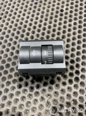 Кнопка корректора фар Skoda Octavia A5 Октавия