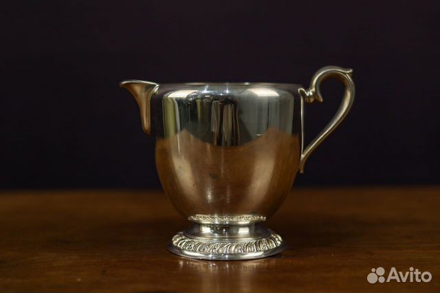 Старинный посеребрённый молочник