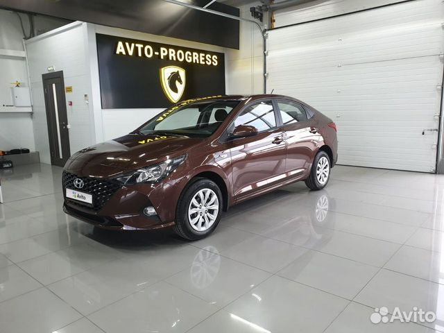 Hyundai solaris 2014 бордовый. Хендай солярис авито челны. Solaris в городе корея. Hyundai solaris 1 седан фиолетовый. Самые красные хендай солярис 15 г.