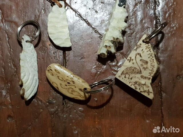 Брелки из карельской берёзы